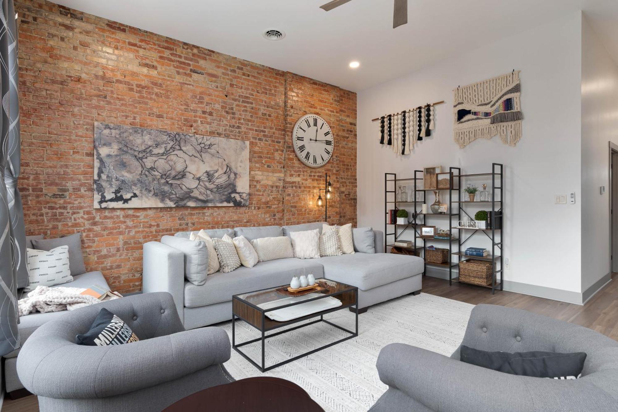 Spacious Luxury Apt In Historic Downtown - Oh Amish Country Millersburg Ngoại thất bức ảnh